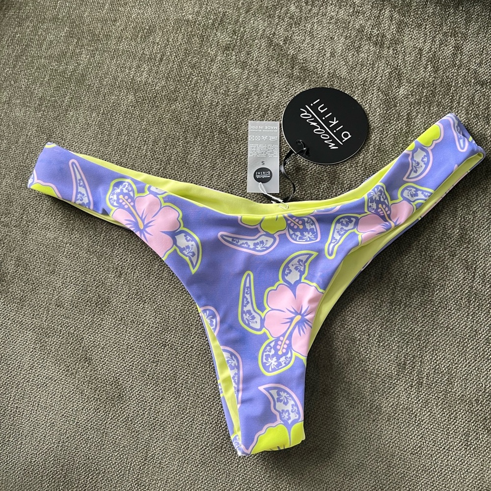 Moana Floral Bikini Bottom NWT (S)